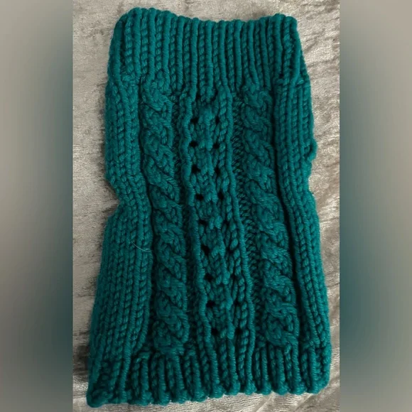 Teal Green Cable Knit Dog Or Cat Sweater | Mock Neck | Small | New - Picture 1 of 4